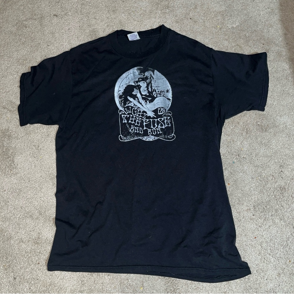 vintage Y2K Light The Fuse And Run Shirt L Fashion Gear tag Screamo Emo Orchid